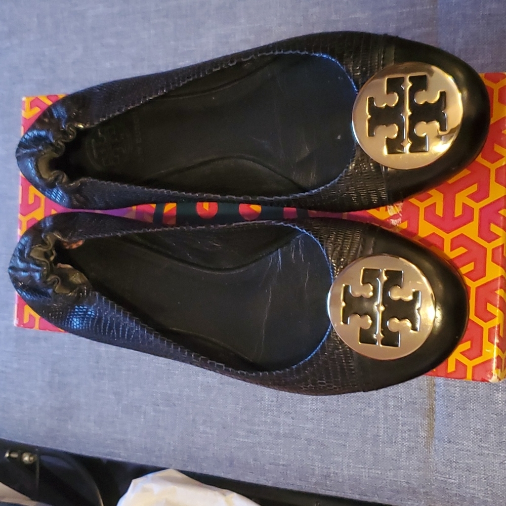 Tory Burch Black Leather Flats Size 8
